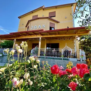Joan Maison d'hôtes
